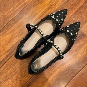 Jennifer Sumko (Antonio Melani) Black Studded Leather Flats — Size 7.5M